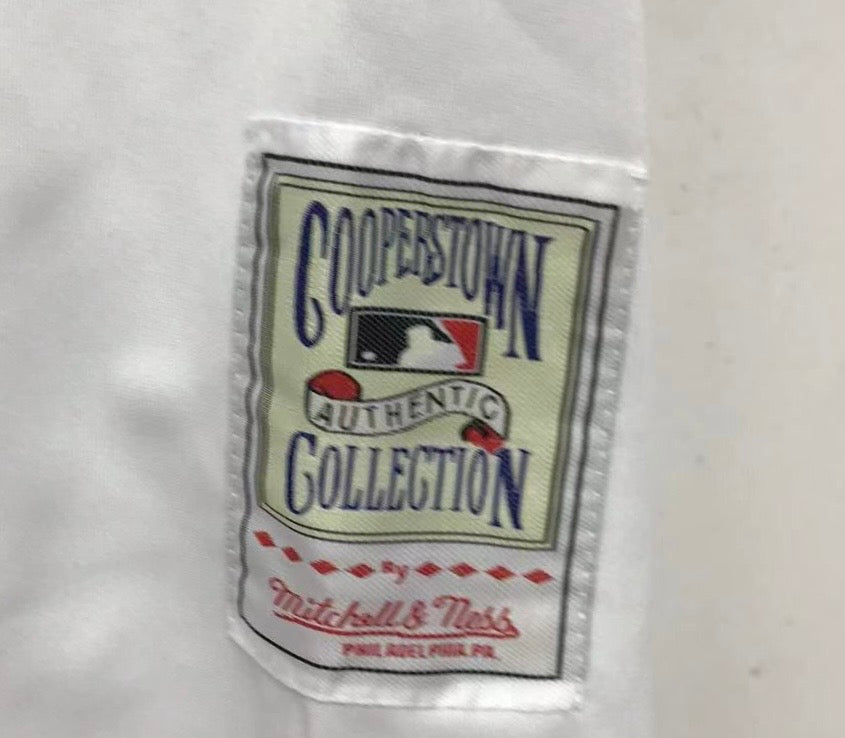 Greg Maddux 1995 Atlanta Braves Official MLB Mitchell & Ness jersey