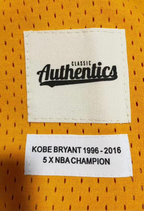 Kobe Bryant YOUTH  Los Angeles Lakers Jersey Yellow #24