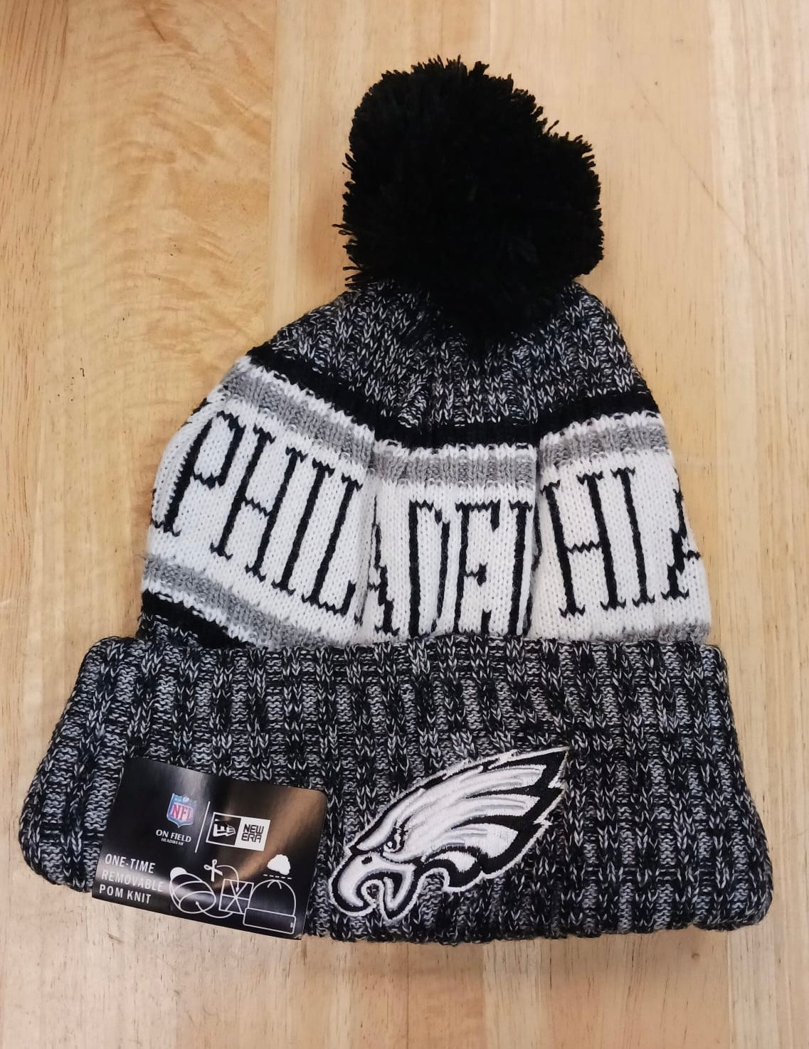 Philadelphia Eagles NFL New Era winter knit Hat with Pom Pom
