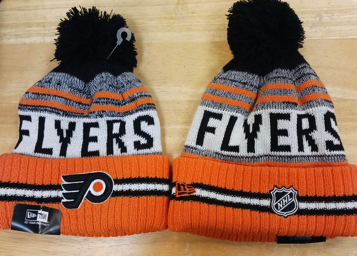 Philadelphia Flyers NHL New Era winter Hat with Pom Pom