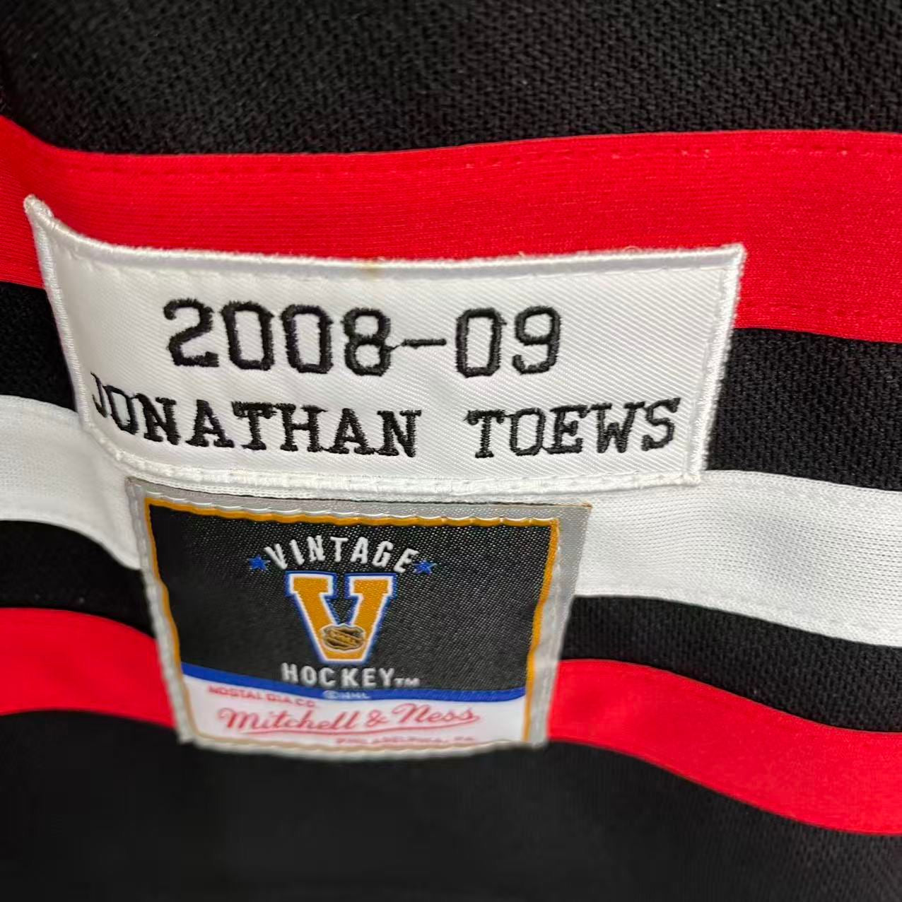 Jonathan Toews Chicago Blackhawks Official NHL Mitchell & Ness Jersey