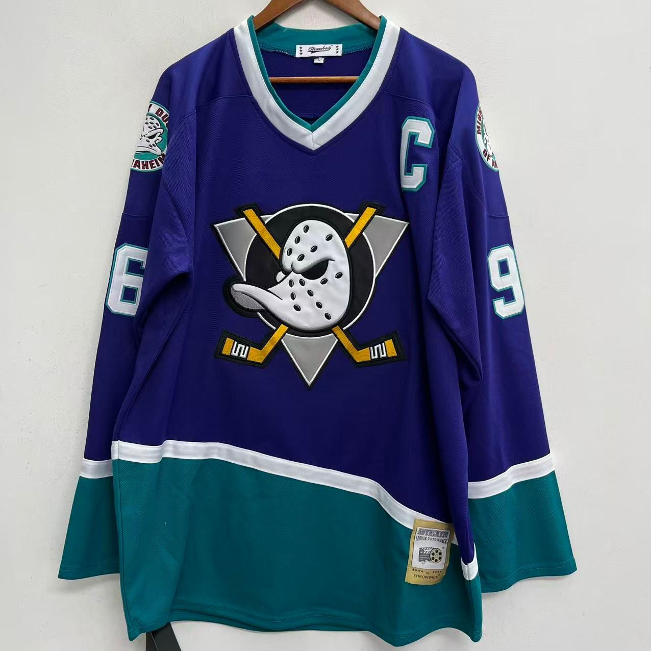 Charlie Conway jersey The Mighty Ducks 1992 Movie