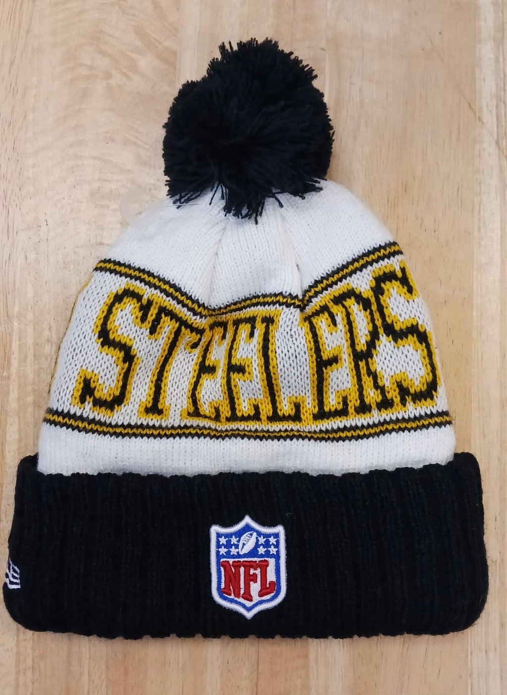 Pittsburgh Steelers NFL New Era winter Hat with Pom Pom retro logo