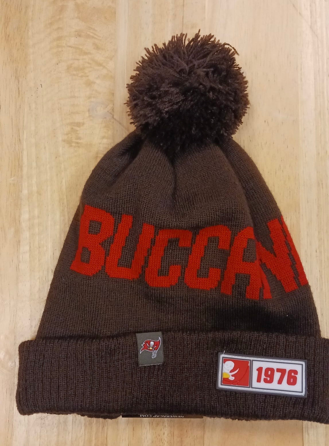 Tampa Bay Buccaneers NFL New Era winter knit Hat with Pom Pom