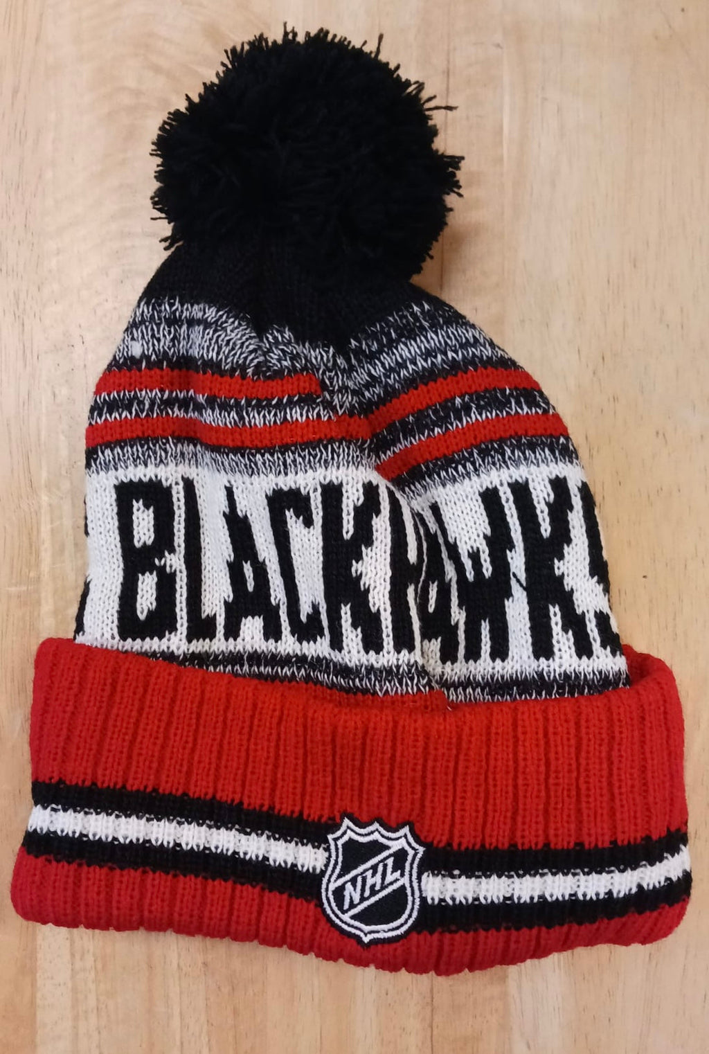 Chicago Blackhawks NHL New Era winter Hat with Pom Pom