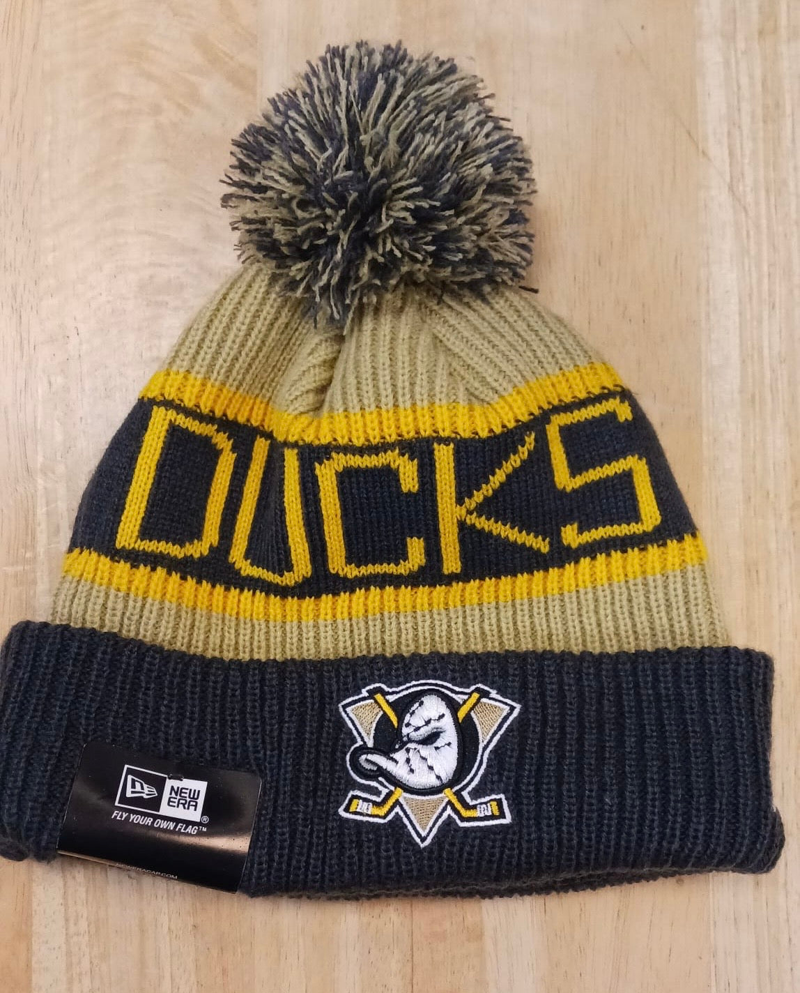 Anaheim Ducks NHL New Era winter Hat with Pom Pom