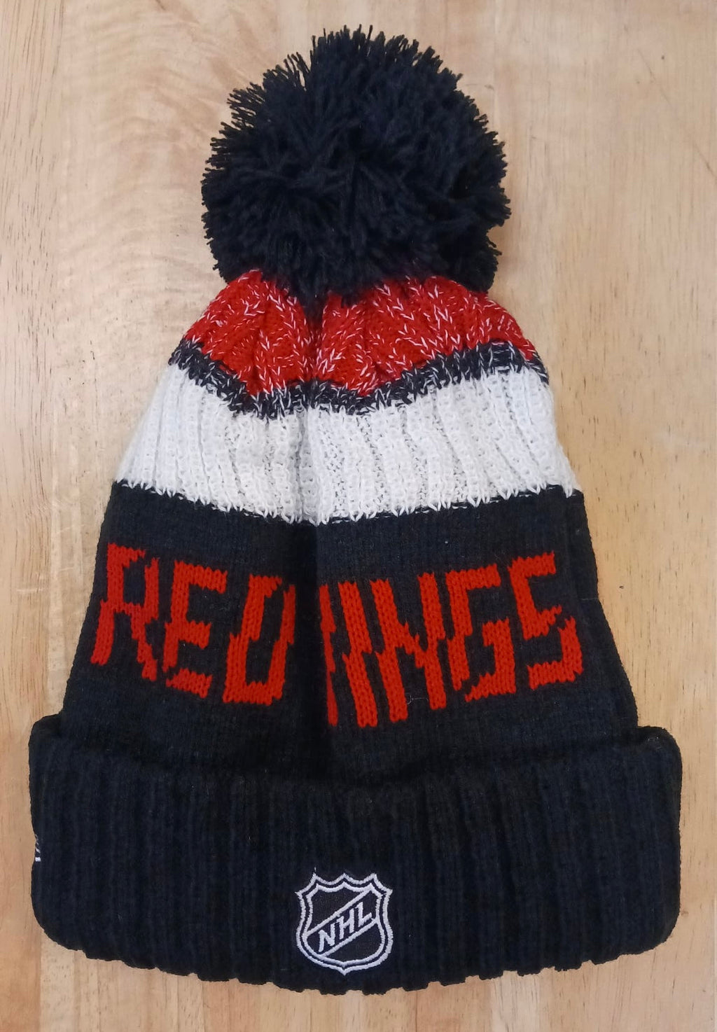 Detroit Red Wings NHL New Era winter Hat with Pom Pom