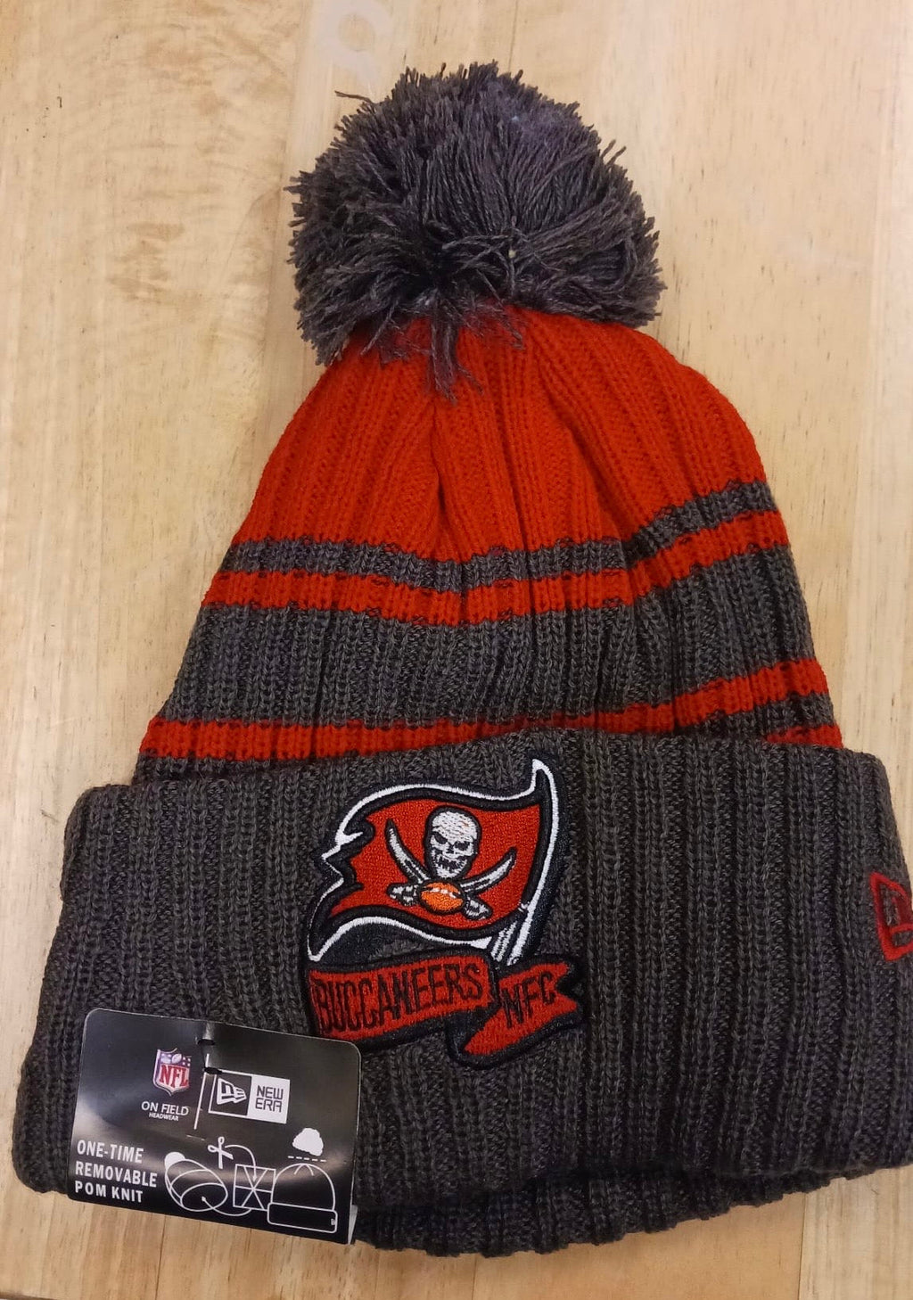 Tampa Bay Buccaneers NFL New Era winter knit Hat with Pom Pom