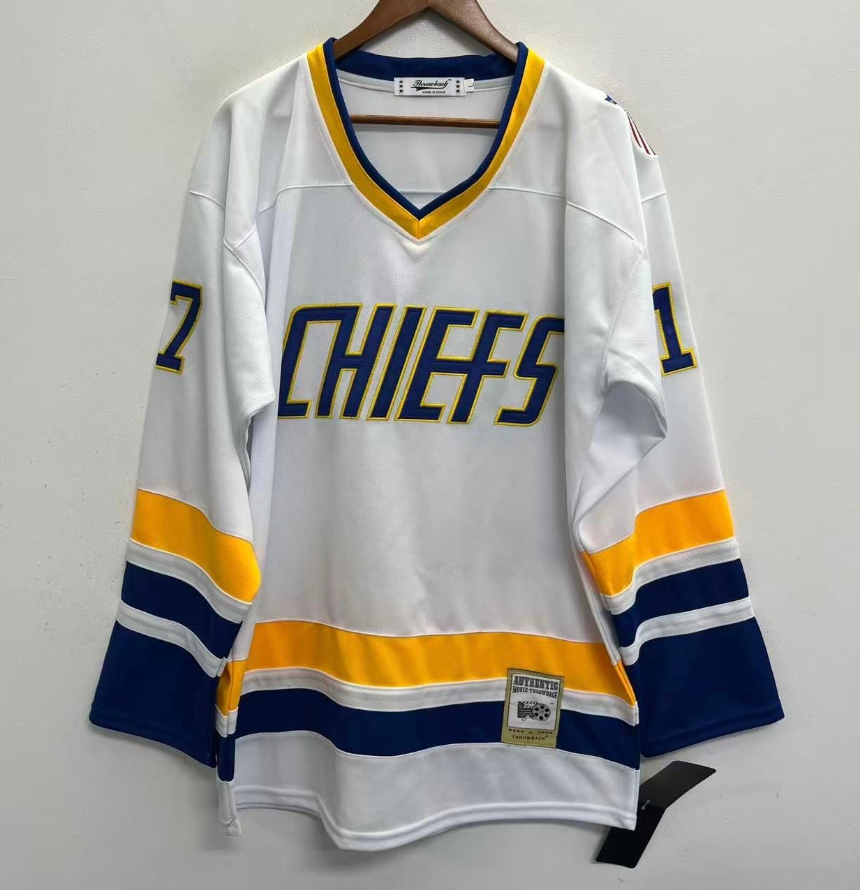 Steve Hanson #17 Charlestown Chiefs Slapshot 1977 Movie white