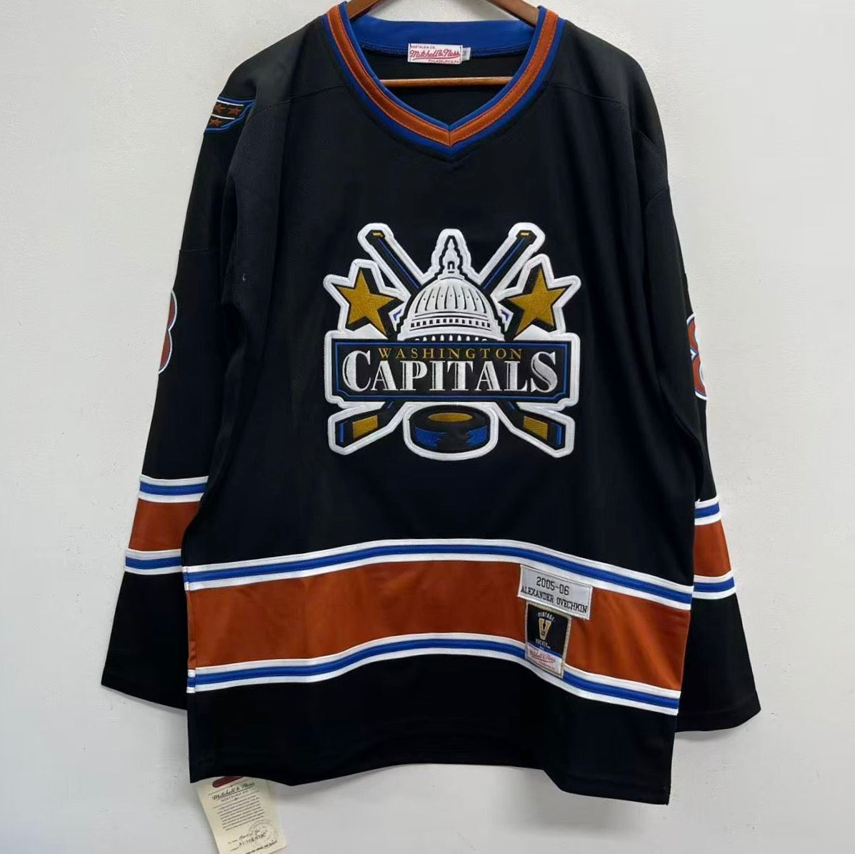 Alexander Ovechkin YOUTH KIDS Washington Capitals 2006-06 Official NHL Mitchell & Ness Jersey