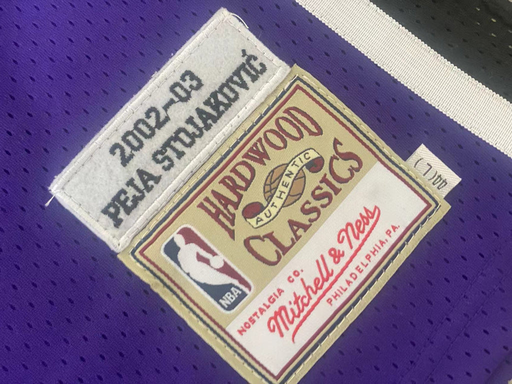 Peja Stojaković Sacramento Kings Jersey Mitchell & Ness