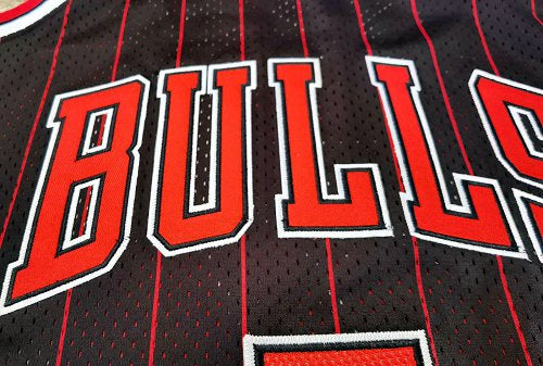 Toni Kukoc 1995-96 Chicago Bulls Jersey Mitchell & Ness