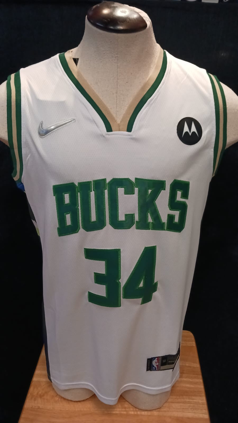 Giannis Antetokounmpo Milwaukee Bucks Official NBA Nike Jersey white